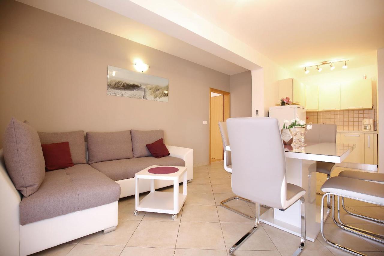 Apartments Tony Biograd na Moru Kültér fotó