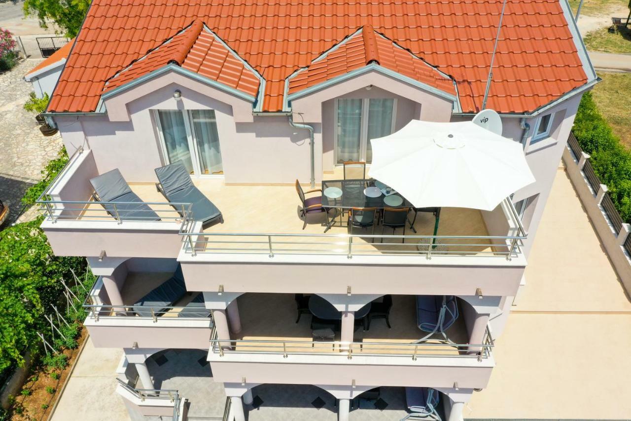 Apartments Tony Biograd na Moru Kültér fotó